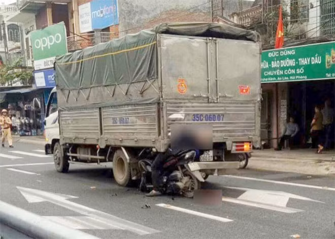 Một vụ TNGT nghiêm trọng trên QL 10 thuộc địa bàn huyện An Lão.