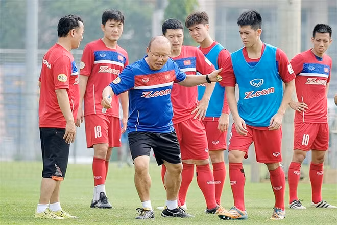 Thầy trò HLV Park Hang-seo sẽ gặp rất nhiều khó khăn ở VCK Asian Cup sắp tới.