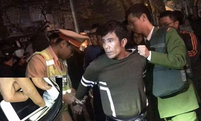 Cơ quan Công an phát hiện trong túi quần bên phải của Hùng có 1 túi ni lon màu trắng bên trong.
