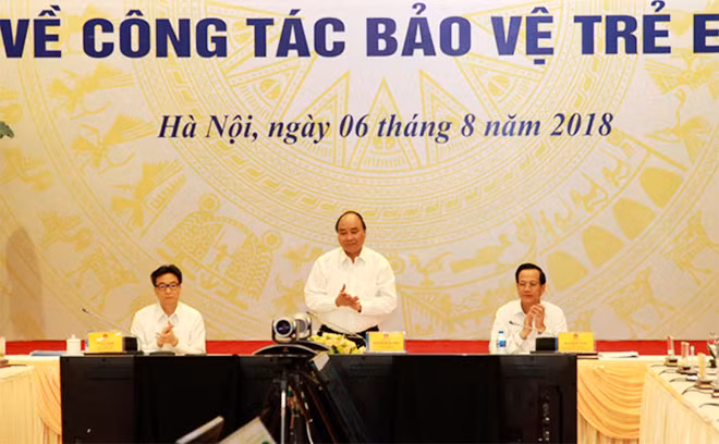 Thủ tướng Nguyễn Xuân Phúc chủ trì hội nghị.