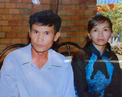 Anh Lê Mộng Quyền và Hà Thị Thanh Thảo thời còn mặn nồng.