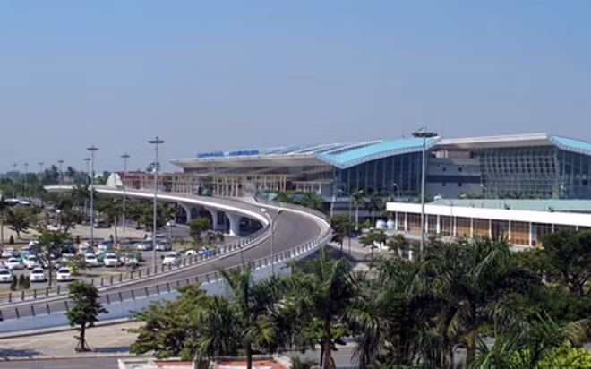 Dự án cảng Hàng không quốc tế Đà Nẵng nhằm phục vụ cho APEC 2017 và đón thêm 4 triệu lượt du khách nâng tổng số lượt du khách đến Đà Nẵng trên 10 triệu du khách/ năm.