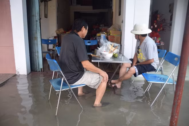 Sinh hoạt trong biển nước