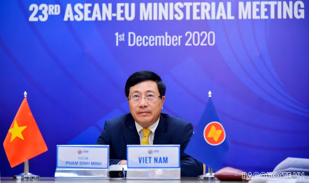 Ngày 1/12/2020, Phó Thủ tướng, Bộ trưởng Ngoại giao Phạm Bình Minh dự ASEAN-EU. (Ảnh: Tuấn Anh)