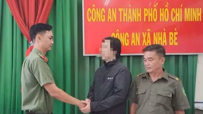 Công an xã kịp thời cứu sống du khách Hàn Quốc nhảy cầu