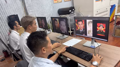 TP Hồ Chí Minh tiếp nhận nhu cầu phục dựng ảnh Liệt sĩ