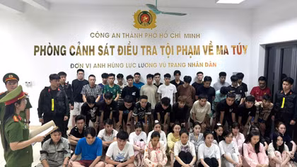 Khởi tố 50 đối tượng liên quan đến "điểm nóng" ma túy tại quán bar REVO