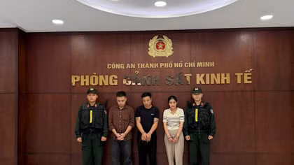 Vạch trần thủ đoạn trốn thuế tinh vi của chủ quán bar REVO