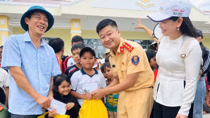 “Người giữ nhịp bình yên” và những câu chuyện phía sau tiếng còi