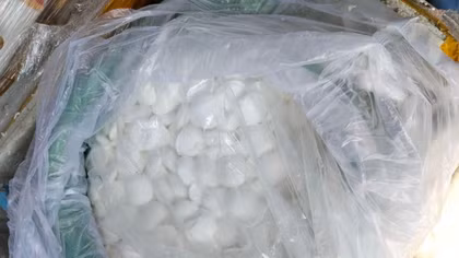 Từ vụ tự tử bất thường, bóc gỡ đường dây mua bán chất độc Xyanua cực lớn xuyên biên giới