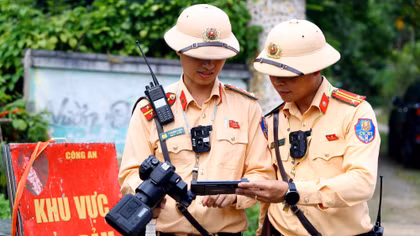 Ngăn vi phạm trên tuyến Hòa Lạc - Hòa Bình nhằm giảm nguy cơ tai nạn