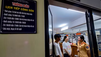  Ngày thứ Bảy đặc biệt của CSGT Hà Nội: Gần dân, giúp dân, vì dân