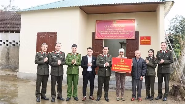 Chiến dịch Quang Trung - khi mái nhà mới sưởi ấm lòng dân sau mùa bão lũ