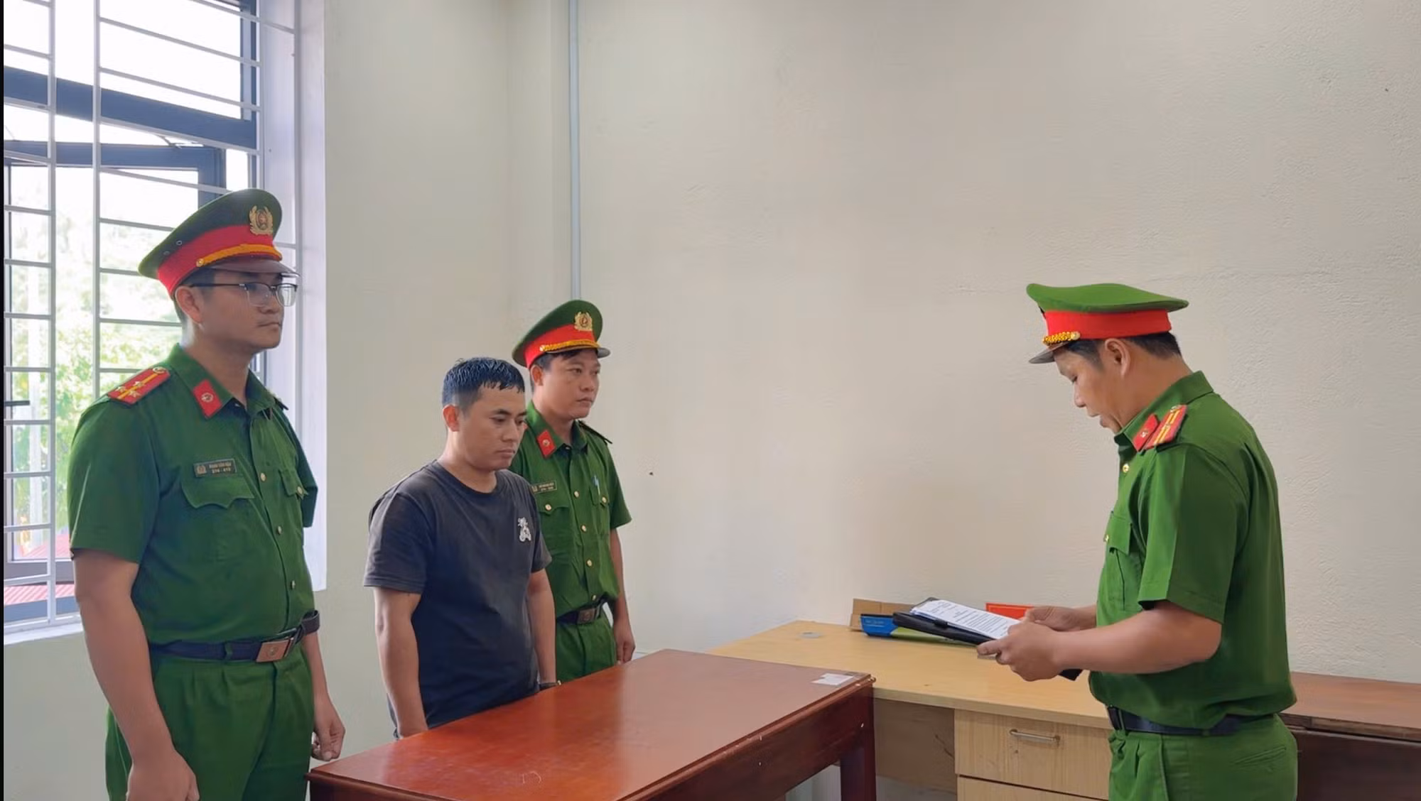 nguyen-ngoc-trung-1-dong-xuan.jpg