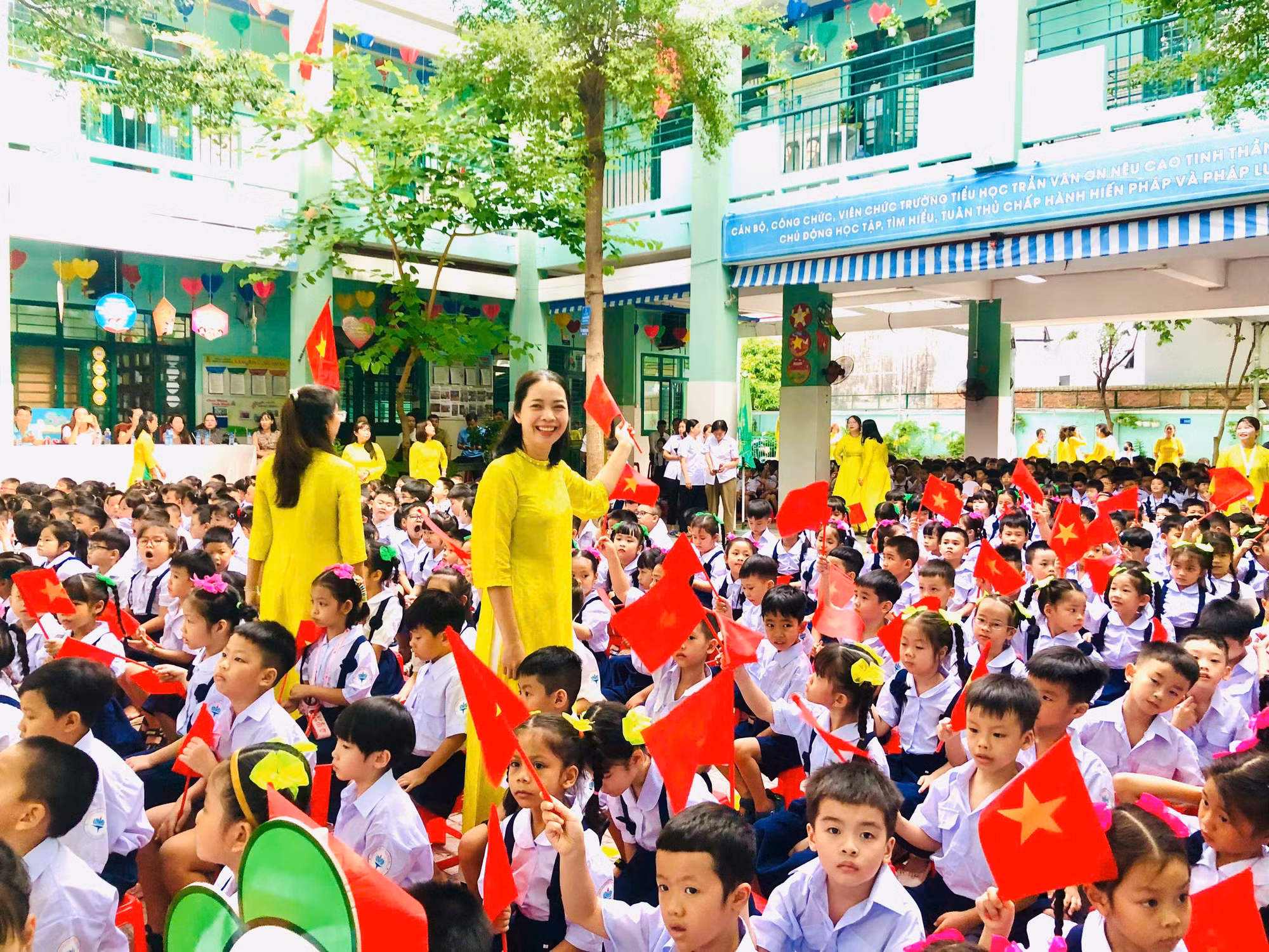 khai-giang-1b.jpg