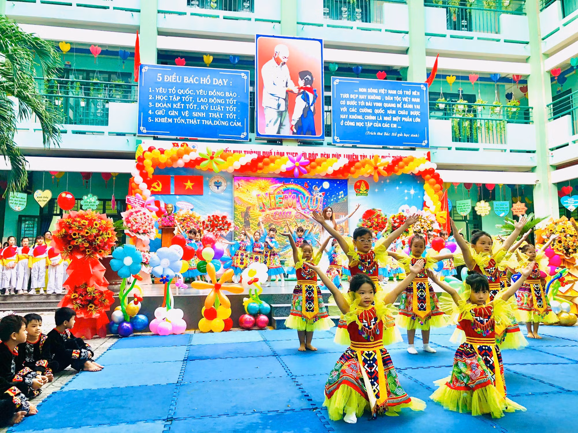 khai-giang-6.jpg