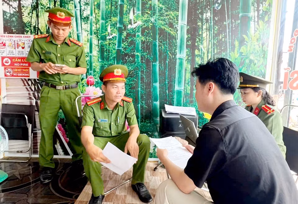 cong-an-xa-dak-o-day-manh-cong-tac-tuyen-truyen.jpg
