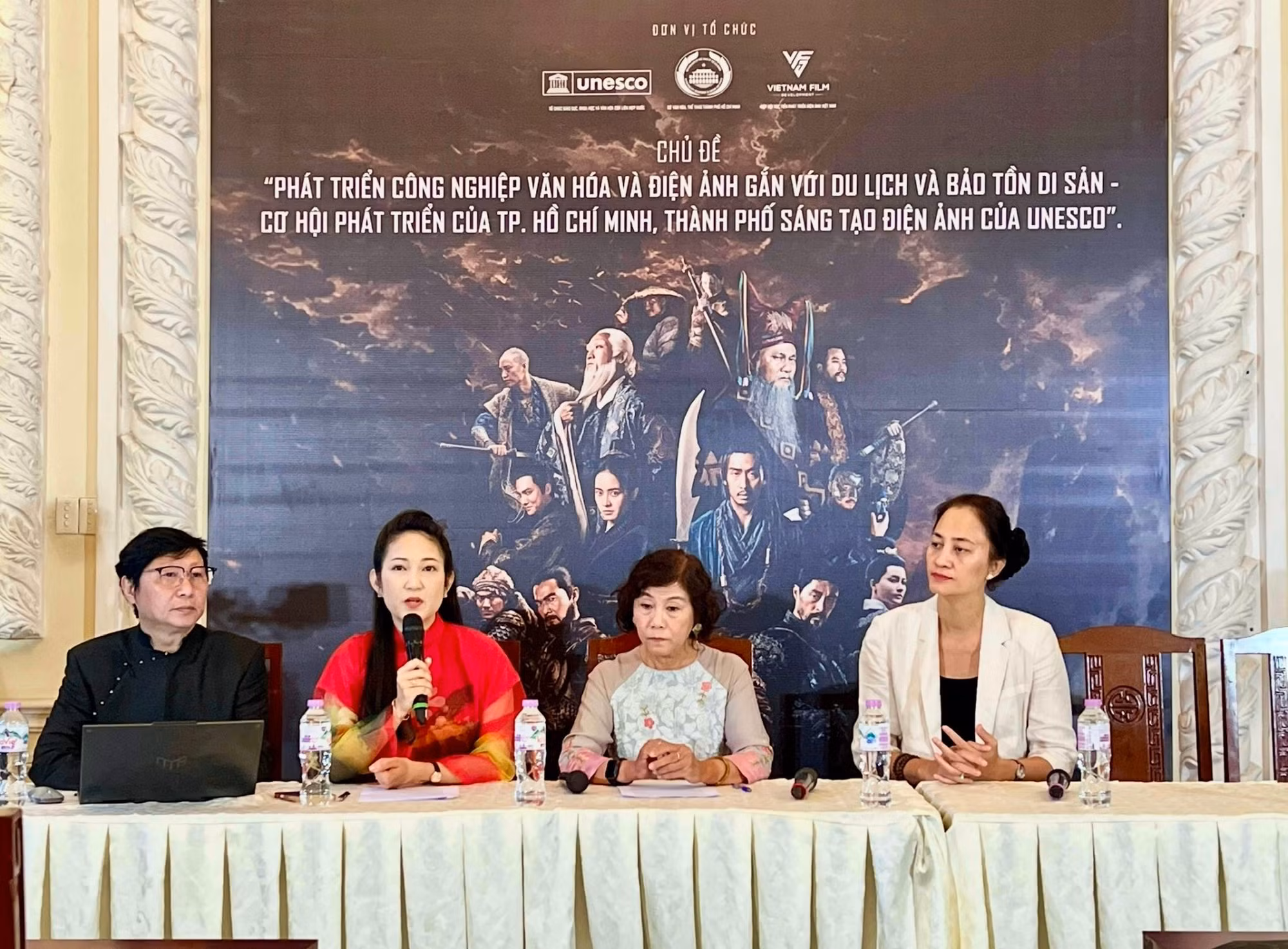 hoi-thao-2.jpg