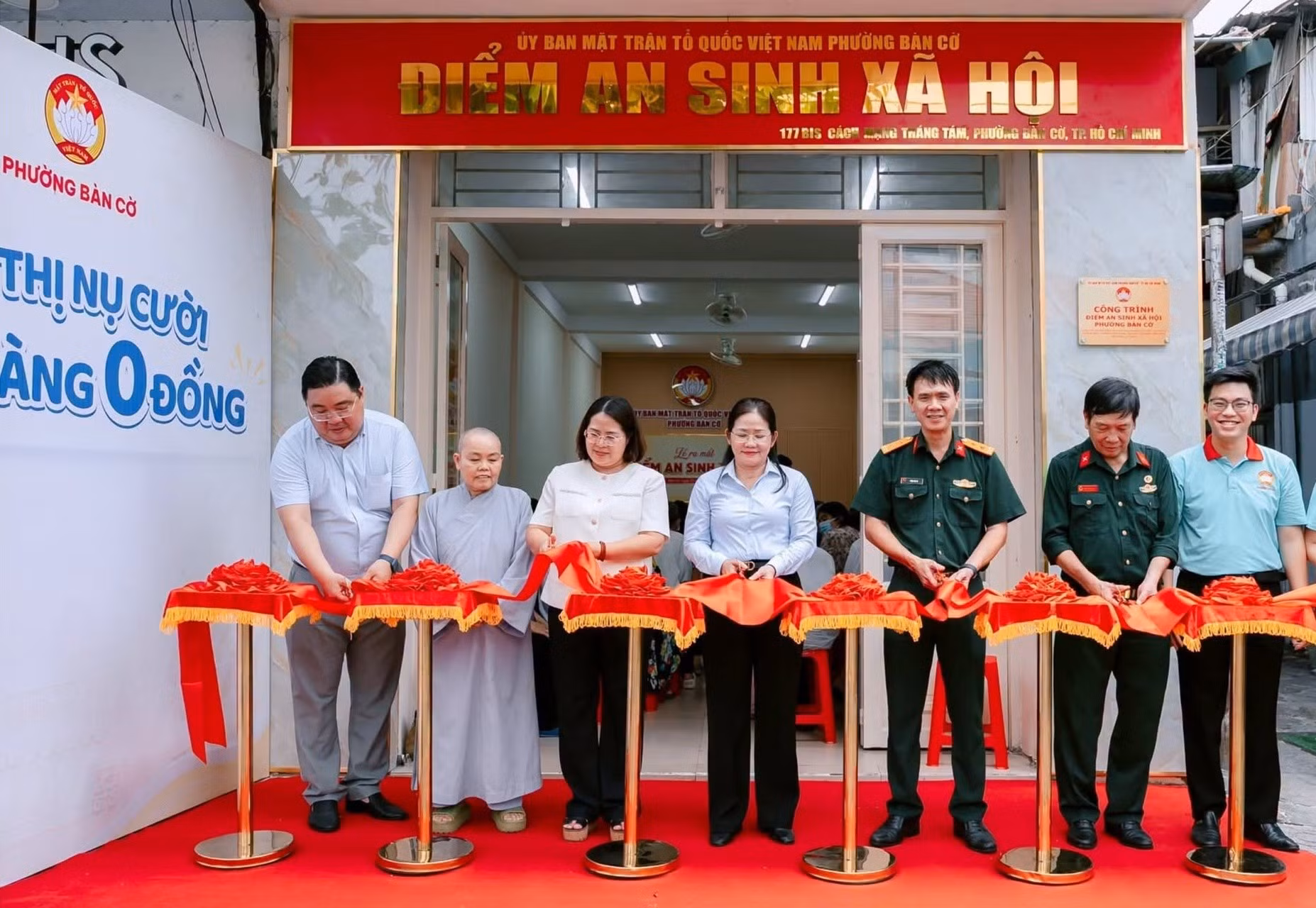 ra-mat-diem-an-sinh-xa-hoi-phuong-ban-co.jpg