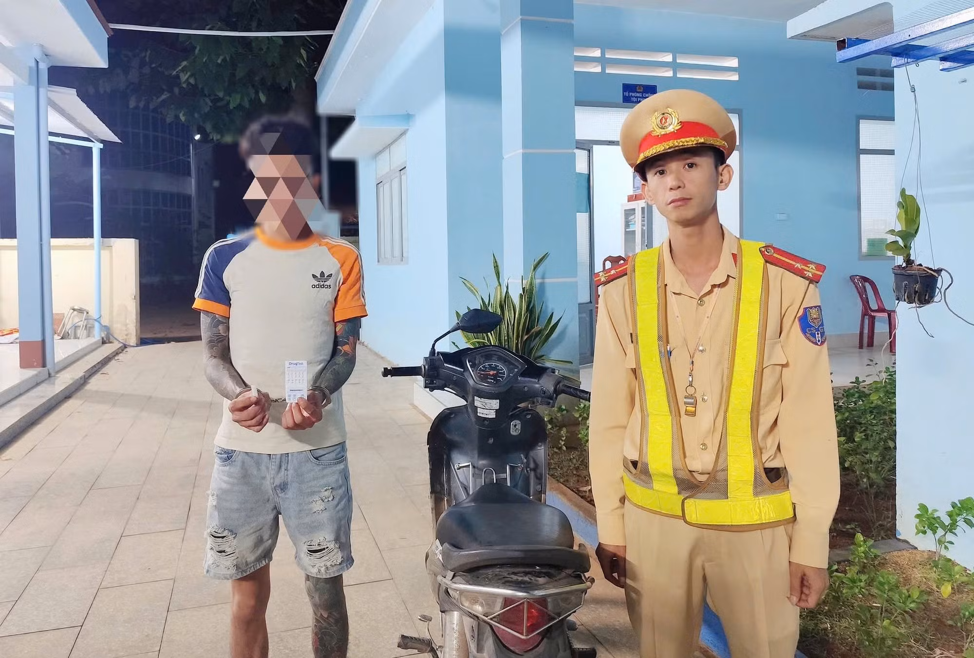 toi-204-ndak-cung-mau-test-duong-tinh-voi-ma-tuy-cung-tang-vat-thu-giu.jpg