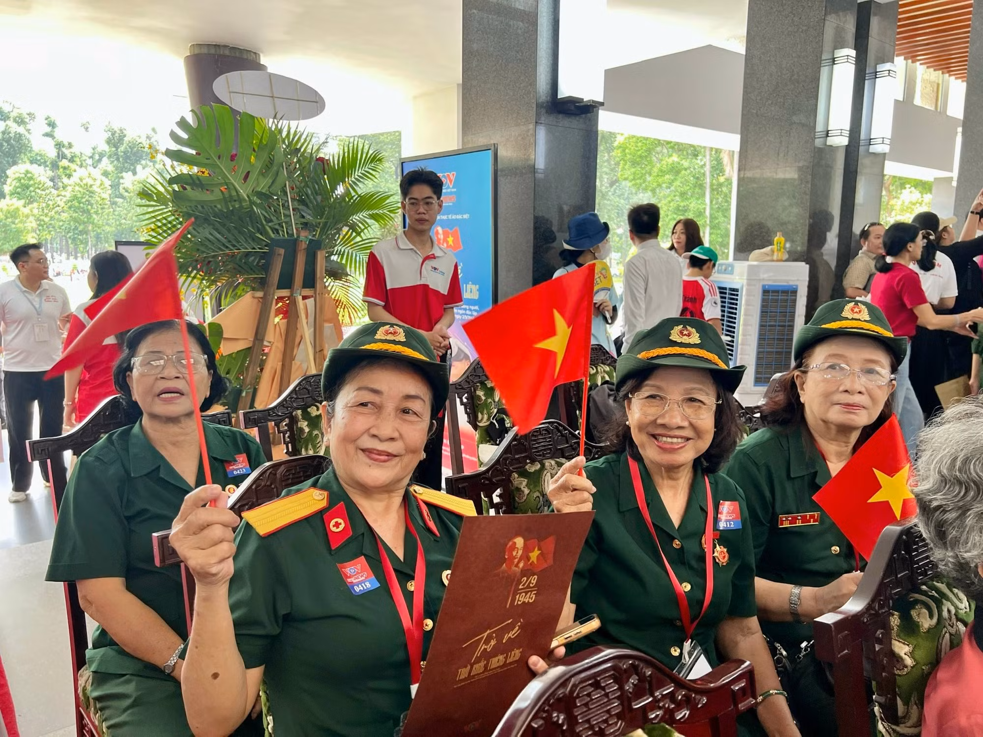 xem-bac-ho-doc-tuyen-ngon-doc-lap-6.jpg