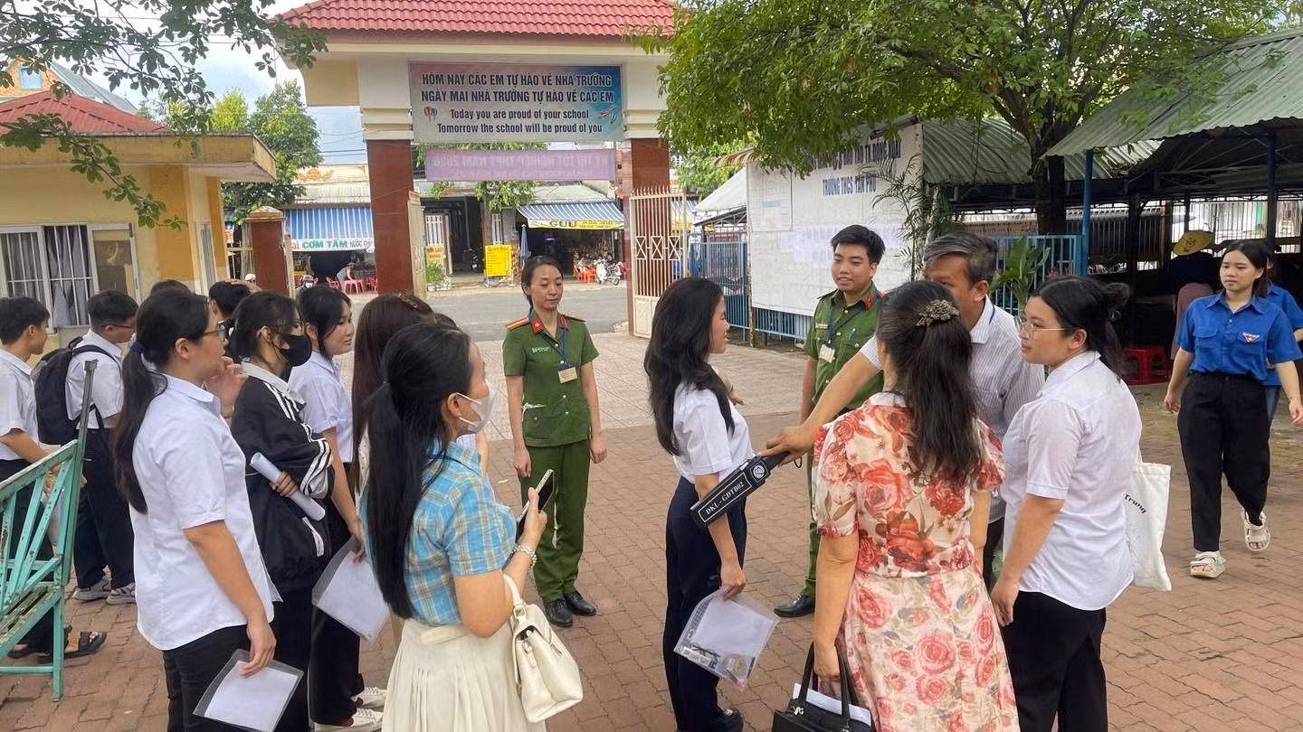 tan-phu-2.jpg
