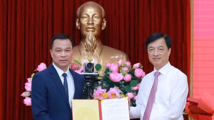Thiếu tướng Tô Anh Dũng giữ chức Chủ tịch UBND tỉnh Thanh Hóa