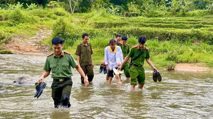 Bài 4: Đi tìm giọt máu thân nhân