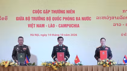 Gặp mặt thường niên giữa ba Bộ trưởng Bộ Quốc phòng Việt Nam - Lào - Campuchia