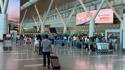 Làm rõ tình trạng UAV liên tiếp gây gián đoạn hoạt động bay tại Tân Sơn Nhất