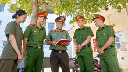  Siết chặt kỷ luật, gần dân, nâng cao hiệu quả đấu tranh phòng, chống ma túy 