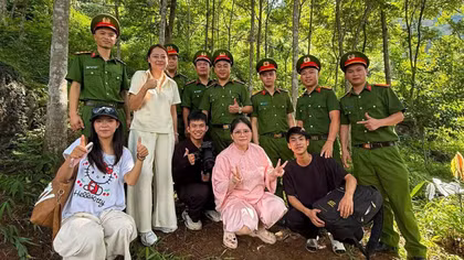 Công an xã Hoàng Văn Thụ phối hợp với các “KOL” tuyên truyền pháp luật