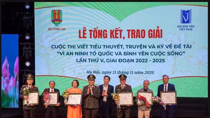 Trưởng thành cùng lực lượng