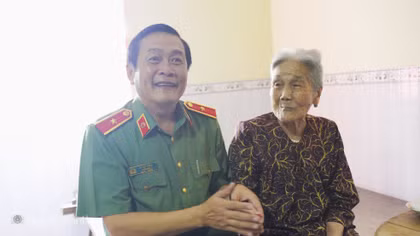 Thăm hỏi, tri ân gia đình chính sách trên địa bàn tỉnh Cà Mau 