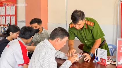 Công an TP Cần thơ đẩy mạnh chuyển đổi số phục vụ lợi ích của người dân
