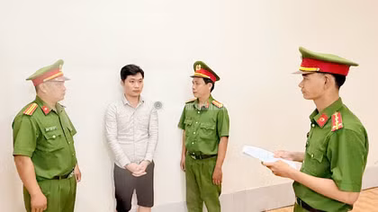 Giả danh giám đốc lừa "chạy việc" chiếm đoạt 260 triệu đồng