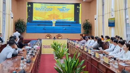 Giữ gìn di sản văn hóa qua Lễ hội Ooc Om Boc, đua ghe Ngo truyền thống