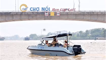 Công an TP Cần Thơ bảo đảm an toàn du lịch ở chợ nổi Cái Răng
