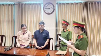 Cần Thơ: Thêm 2 đối tượng bị khởi tố vì sản xuất hàng giả