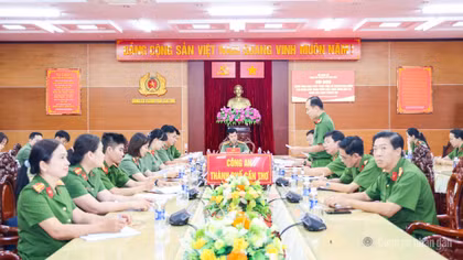 Công an Cần Thơ thực hiện cao điểm thu nhận mẫu ADN thân nhân liệt sĩ 