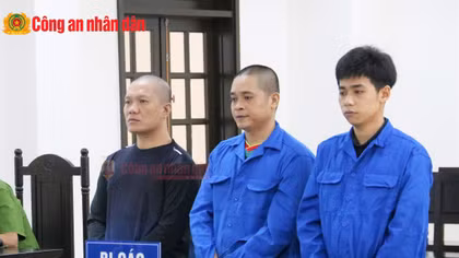 Nhóm bán "cỏ Mỹ" ở Cà Mau lĩnh án 27 năm tù