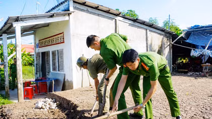 Công an Cà Mau xây dựng mái ấm, củng cố thế trận an ninh vững chắc