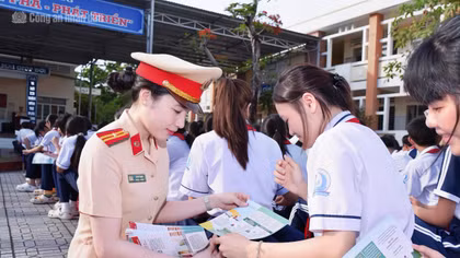Phạt nguội trong kỷ nguyên số: Hiệu quả và trách nhiệm của người dân