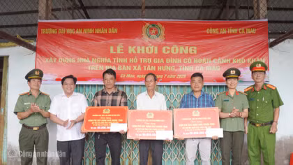 Xây dựng 3 căn nhà tình nghĩa tại Cà Mau