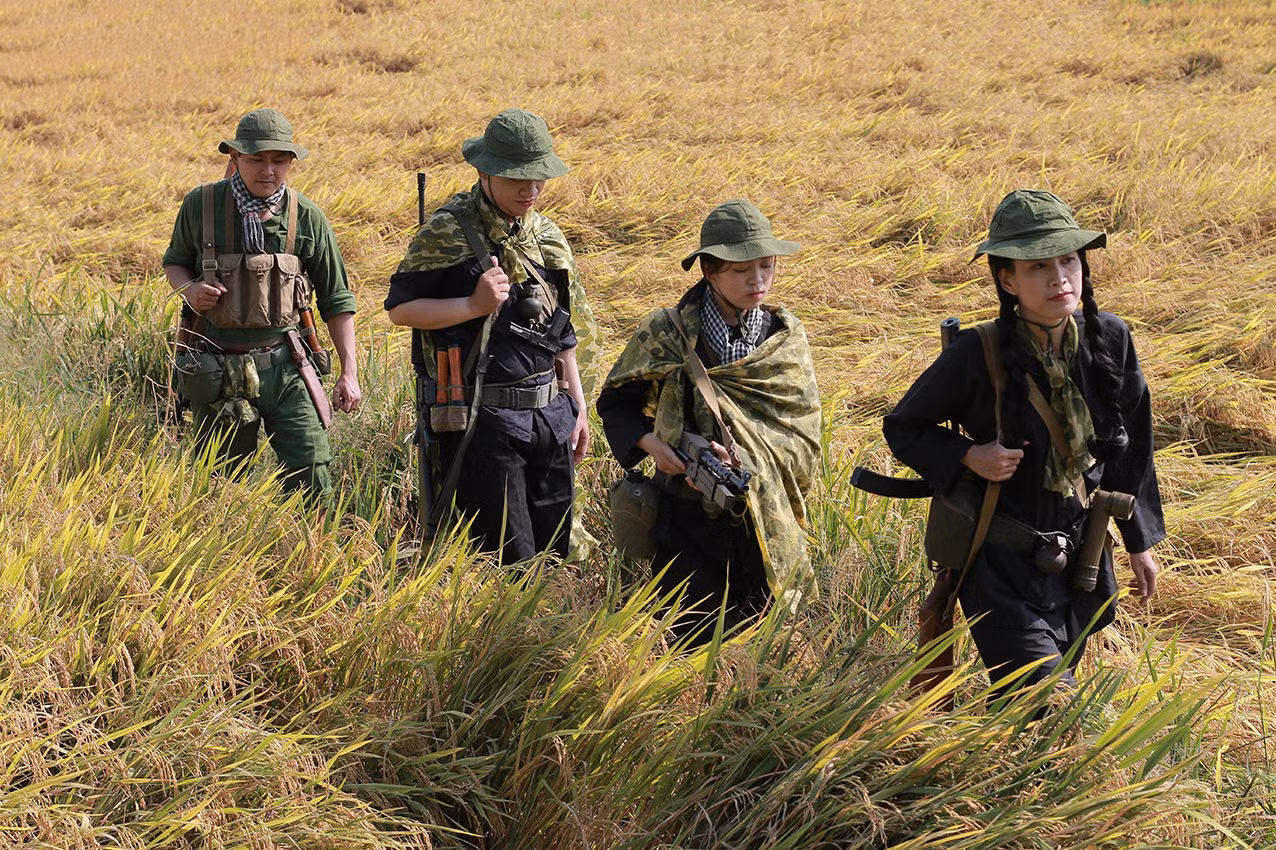 1-nhom-sdmi-tai-hien-hinh-anh-quan-giai-phong-mien-nam.jpg