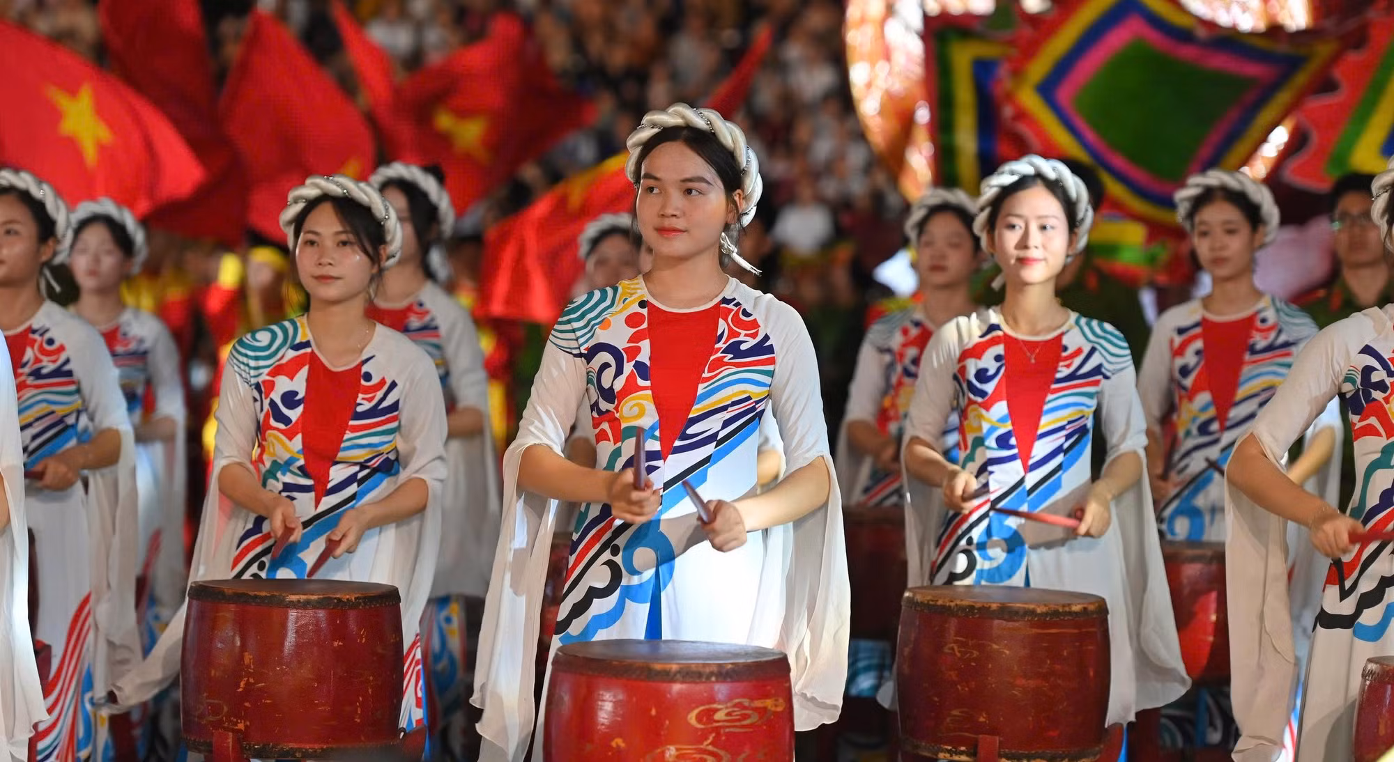 001-hoi-thao-cand.jpg