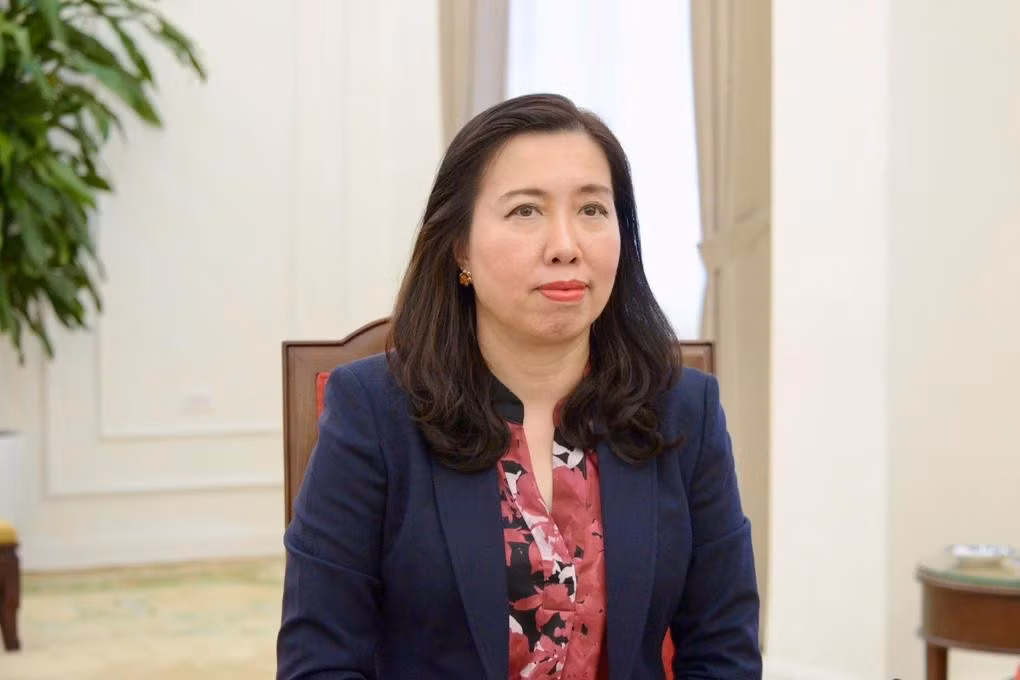 thu-truong-ngoai-giao-le-thu-hang.jpg