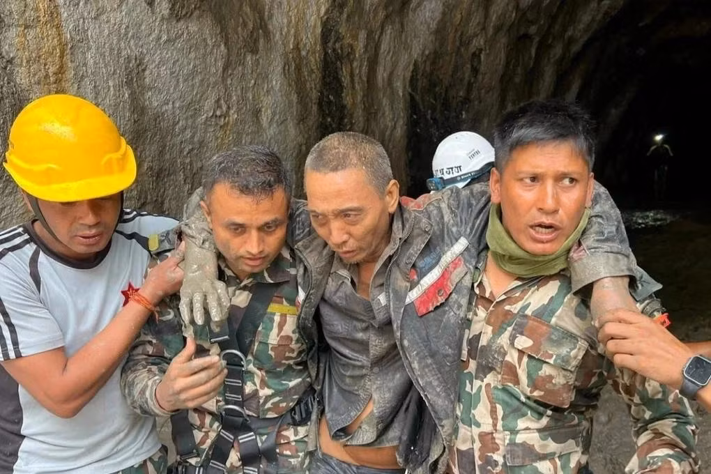 lu-nepal-reuters011zon-edited.jpg