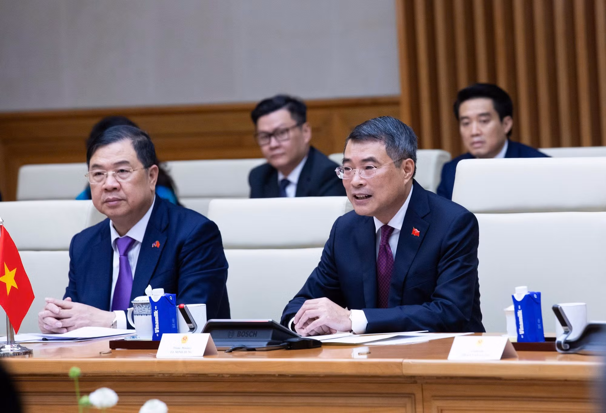 Thủ tướng Lê Minh Hưng khẳng định trong bất cứ hoàn cảnh nào, Việt Nam luôn kề vai sát cánh hỗ trợ Lào hiện thực hoá các mục tiêu chiến lược đã đề ra.