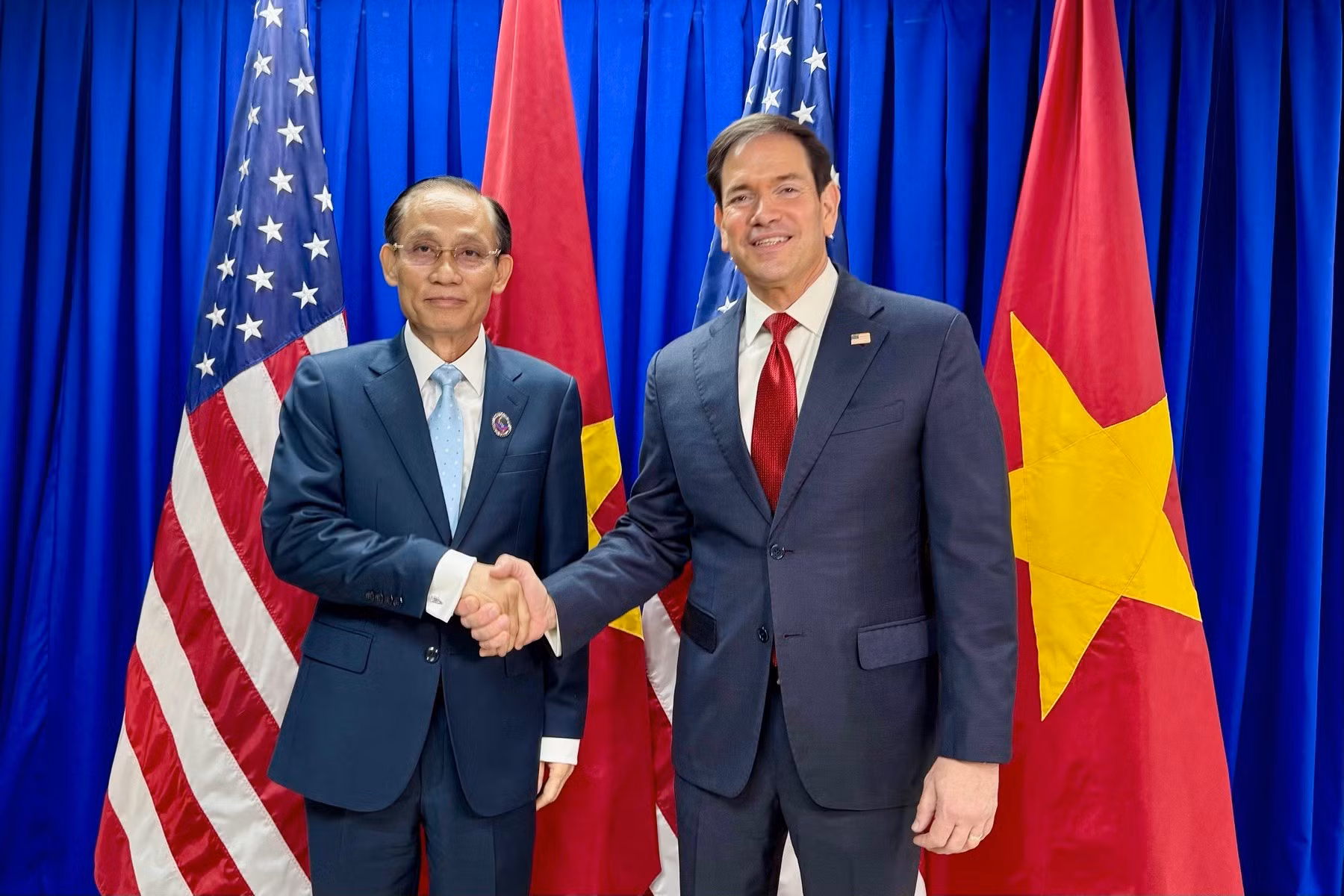 amm59-btng-gap-nt-hoa-ky.jpg